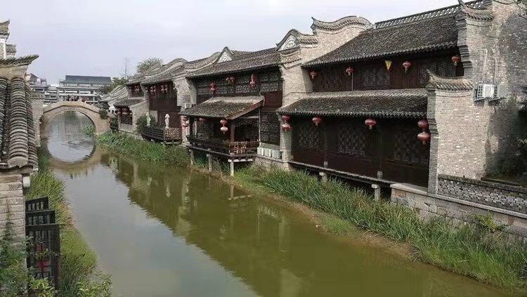 照顾可爱小公主
